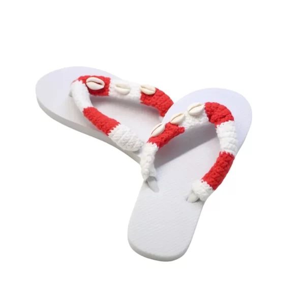 Chinelos personalizados de croché com búzios vermelhos 1
